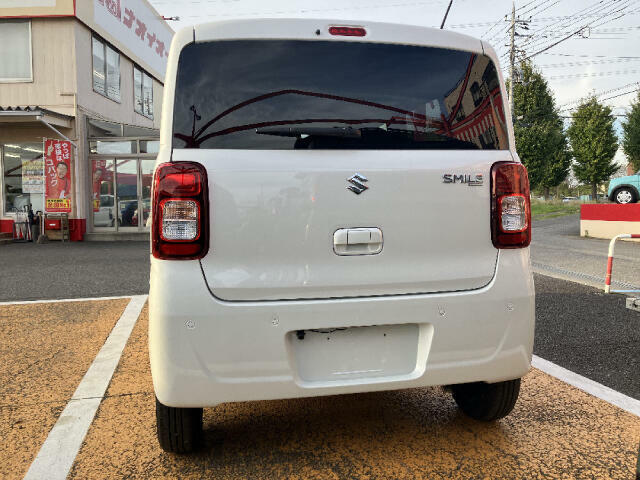 私達はお客様が楽しく、そして安全な車選びができますよう、分かりやすい情報開示を心がけております。価格の表示に関しては、支払総額を掲載する事で、初心者のお客様にも安心な情報をお届け致します。