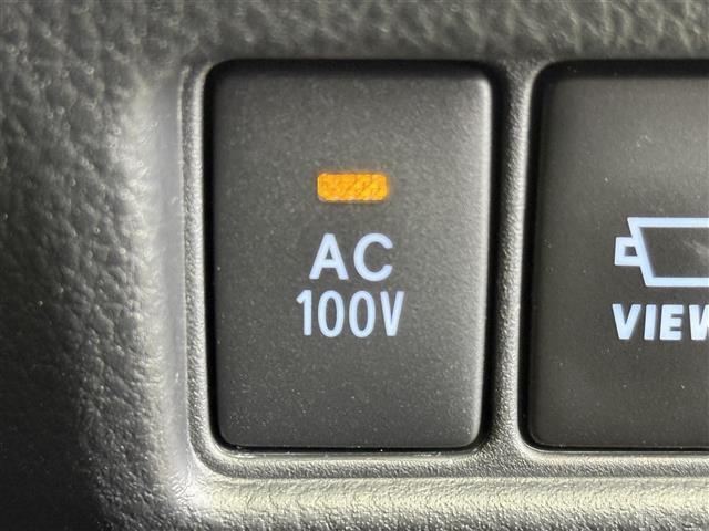 【アクセサリーソケット（電源ソケット）】電源からケーブルをつなげば、スマートフォンなどの電子機器の充電などを行うことができます！ゲーム機器や、カメラの充電にも便利ですね。