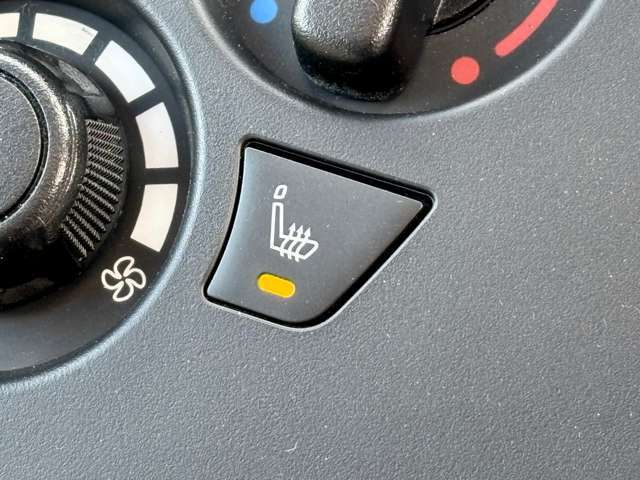 ご納車前、内装クリーニングを行いきれいな状態でお渡しいたします！