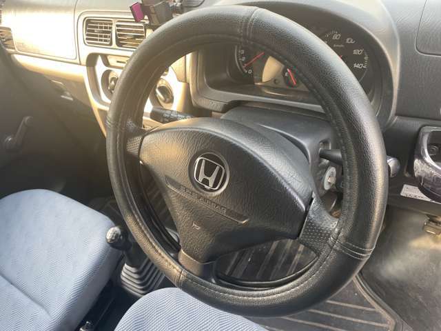 小傷、小擦れ、小凹み有りますが、全体的に綺麗なお車です。