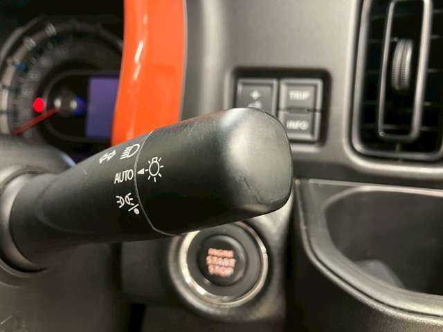 広々とした駐車場をご用意してお待ちしております。展示場には豊富な在庫をご用意。メーカー問わず比較していただけます。【無料通話0078-6003-346608】