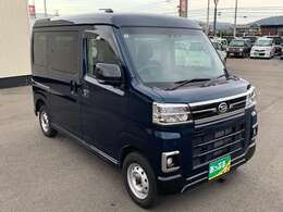 （株）あっぷる関西は業界経験者多数在籍！！新車ディーラー営業・大手中古車ディーラー営業・新車ディーラー整備士など、豊富な知識と経験をお客様の車選びや納車後のサポートをお手伝いさせて頂きます。