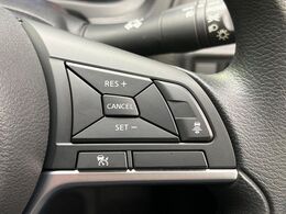 【インテリジェントクルーズコントロール】高速道路での長距離走行が楽に！自動で速度を保つクルーズコントロールが、衝突軽減システムと連携し、前方の車両を感知して車間を保つように速度調節してくれます！！