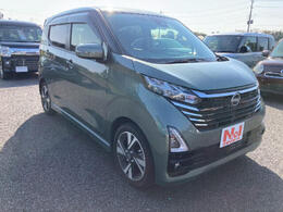 当店の支払総額は保証料金も、法定整備料金も全て含んでおります。明朗会計のクルマ選びができますよう、情報開示を心掛けています。何かご不明な点はぜひお問合せ下さいね！