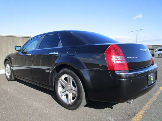 クライスラー 300C 5.7 HEMI 2007年 11.4万キロ (愛知県) 自社