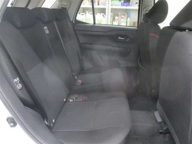 『トヨタ認定中古車』とはトヨタ中古車の3つの安心を兼ね備えており　（安心1）車の状態がわかる車両検査証明書付！（安心2）キレイで気持ちいいまるごとクリーニング済！（安心3）安心なロングラン保証付！