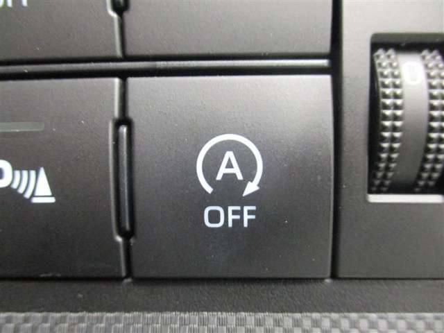 アイドリングストップ機能付き♪赤信号や交差点などの一時的な停止中に、エンジンスイッチを操作することなく、ブレーキペダルの操作によってエンジンを停止・再始動させ、燃費の向上を図ります♪