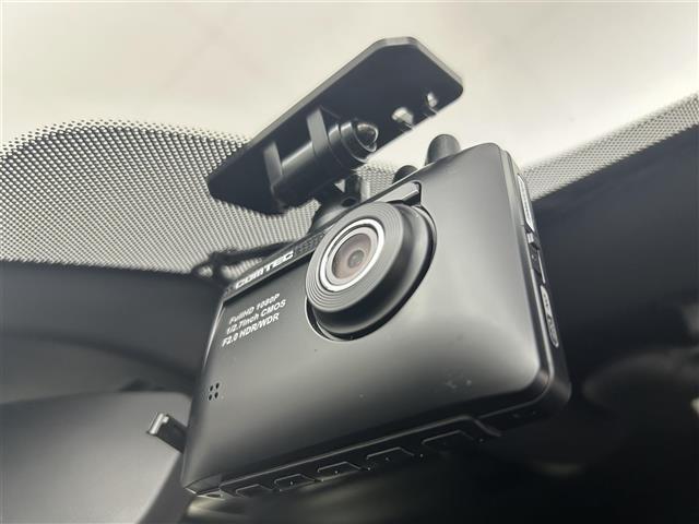 【ドライブレコーダー】映像・音声などの運転中の記録を残します。事故などを起こした起こされた時の証拠になりえますので、もしも時でも安心ですね。