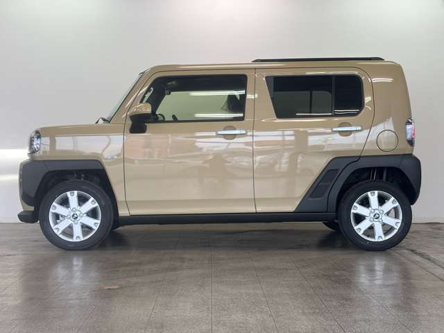 当店は16号線沿いにあります。「軽」未使用車専門店と書かれている赤色の看板が目印です。