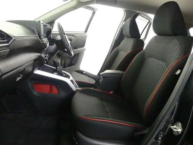 ゆとりある助手席！