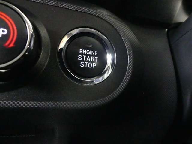 エンジンスタートも指先1本で☆彡