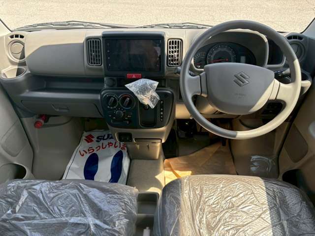 【保証】弊社在庫車両は安心してご購入頂きるよう、保証付きでの販売をしております。別途有料にて1年から3年の長期保証も付けることが出来ますので、気になる方はお問い合わせくださいませ！