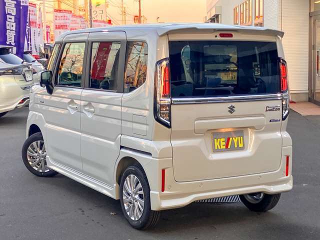 関東・関西方面より直入庫多数！北陸地方にて使用している車両に比べ、「下回りの錆」「走行距離」は段違い！高品質に自信あり♪