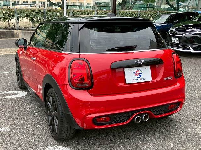 下取り車の今お乗りのお車も高く買い取らせて頂きます。軽自動車から輸入車まで高価査定をしております。