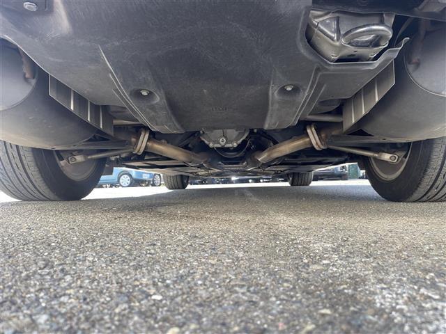 気になる車はすぐにお問い合わせください！画面右側の0066から始まる無料ダイヤルからお問い合わせ下さい！専門スタッフがお車のご質問にお答えいたします！