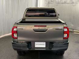 純正ベッドライナー＆RETRAX　シャッター式トノカバー　付き！！