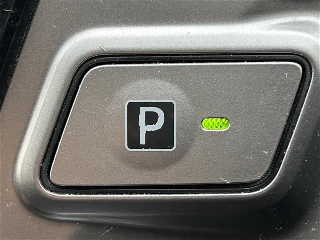 快適なドライブを楽しむための機能が装備されています！運転席から触れるので、使いやすいです！除菌プランいれていただくと、さらに清潔で安心していただけます！