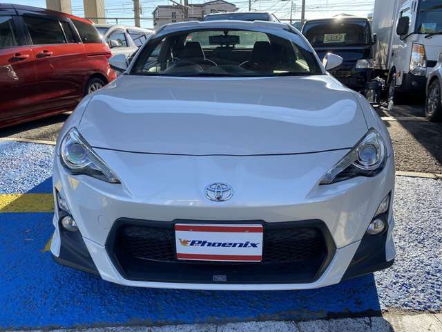 ☆修復歴無し☆禁煙車☆車検R8/3☆純正ナビ☆TRDエアロ☆TRD4本出しマフラー☆6AT☆パドルシフト☆Bluetooth☆ETC☆スマートキー☆プッシュスタート☆純正タイヤ☆HIDライト