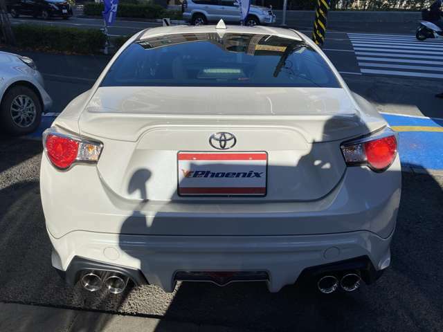 ☆修復歴無し☆禁煙車☆車検R8/3☆純正ナビ☆TRDエアロ☆TRD4本出しマフラー☆6AT☆パドルシフト☆Bluetooth☆ETC☆スマートキー☆プッシュスタート☆純正タイヤ☆HIDライト