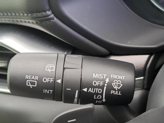 お車に合わせて無料保証以外にも、保証範囲、期間、距離を拡充させた有料保証もご用意しております！中古車の購入が初めてで不安・・・というお客様もご安心ください！