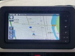 ナビ付きですので初めての場所や遠出に大活躍！Bluetoothでお使いのスマートフォンやミュージックプレイヤー接続することで音楽の再生もできます！！またフルセグでのテレビの視聴も可能！！