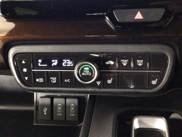 【オートエアコン】汗ばむ夏・ジメジメする梅雨時・冷え冷えする冬も快適☆♪　簡単操作で、春夏秋冬　一年中快適です♪お好みの温度をセットするだけで、エアコンの風量などを自動でコントロールします♪☆