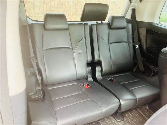 ☆運転席側3列目シート