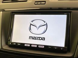 【純正ナビ】人気の純正ナビを装備。オーディオ機能も充実しており、Bluetooth接続すればお持ちのスマホやMP3プレイヤーの音楽を再生可能！毎日の運転がさらに楽しくなります！！