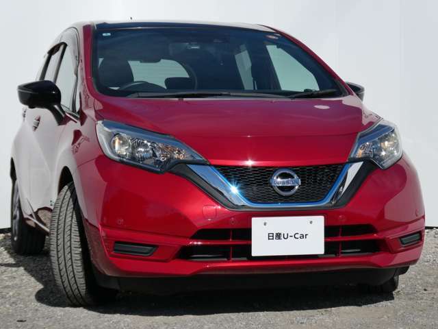 ハロゲンヘッドライトです。