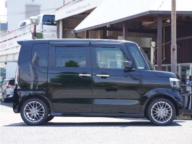 電車でお越しのお客様にはお迎えサービスがございます。最寄の駅への送迎をしておりますのでお気軽にお声掛けください。JR津田駅または京阪郡津駅が最寄り駅です。