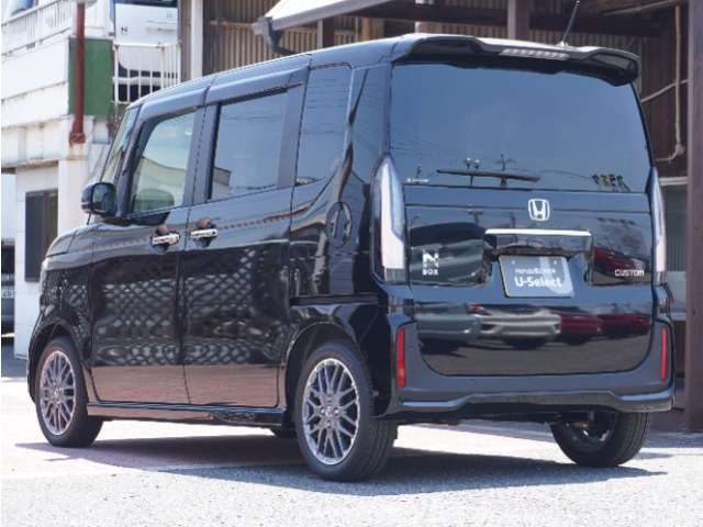 【外装クリーニング済み】外装も入庫時にしっかりと洗車しております。また納車前も綺麗にして納車いたします。