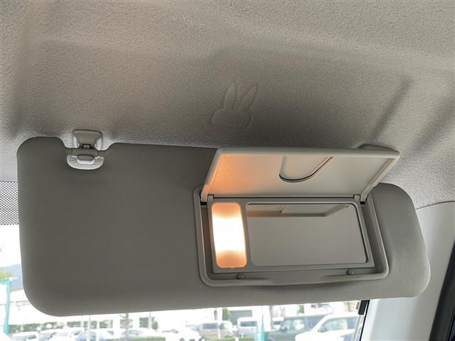 【バックミラー】大きくて見やすいので、後方を見るときも安心です！