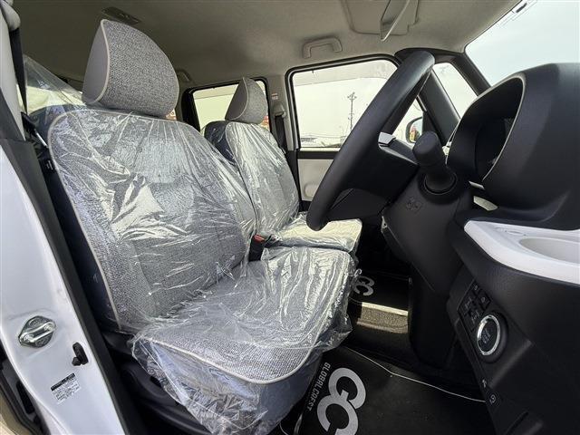 当社の展示車のためキズや汚れ等はなく、綺麗な状態です。