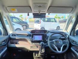 「この車の写真をもっと見たい」「状態が気になる」「この装備はついている？」どんな小さな疑問でもお気軽にお問い合わせください！