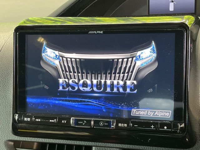 【BIG-X9インチナビ】人気の大画面BIG-Xナビを装備。専用設計で車内の雰囲気にマッチ！ナビ利用時のマップ表示は見やすく、テレビやDVDは臨場感がアップ！いつものドライブがグッと楽しくなります♪
