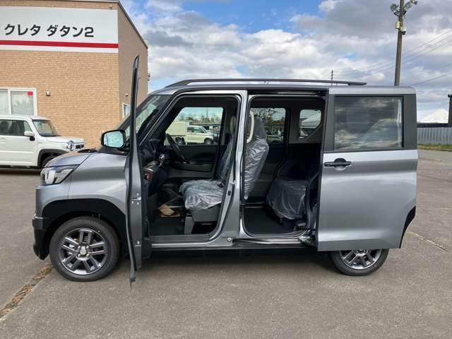 カーナビ・ETC・エンジンスターター・ドライブレコーダーなど、ご希望にお応えできるよう、オプション多数取り揃えております。おクルマのことなら何でもお任せください！