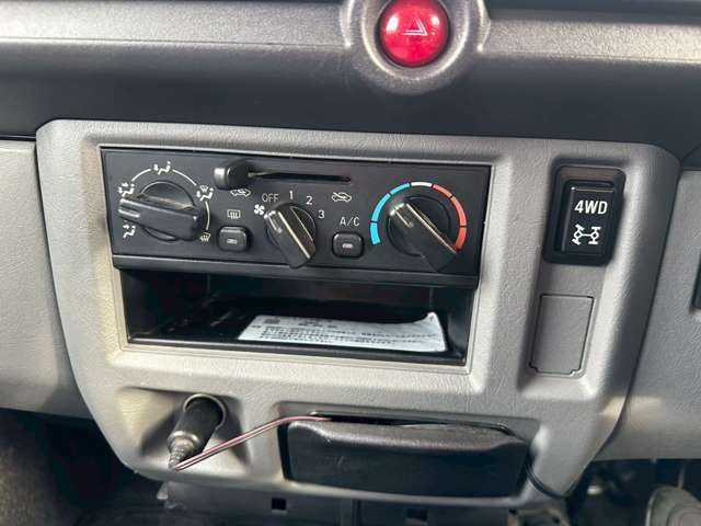 4WDは切り替え式です☆