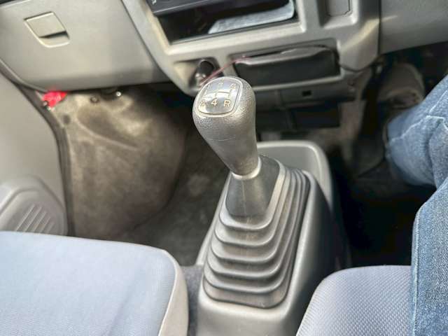 5速マニュアル☆クラッチの状態も良好☆