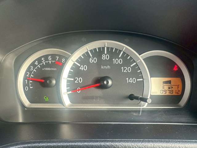 9.7万キロの走行です。納車前にタイミングベルト交換します☆