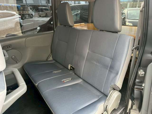 リアシートもきれいな状態です☆