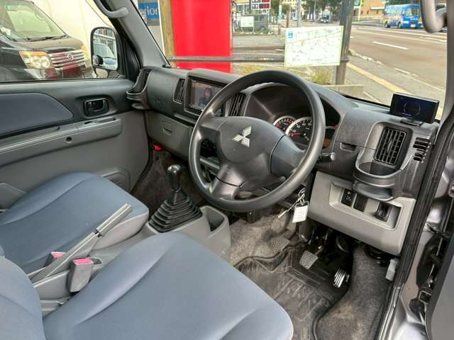 内装もきれいな状態です☆