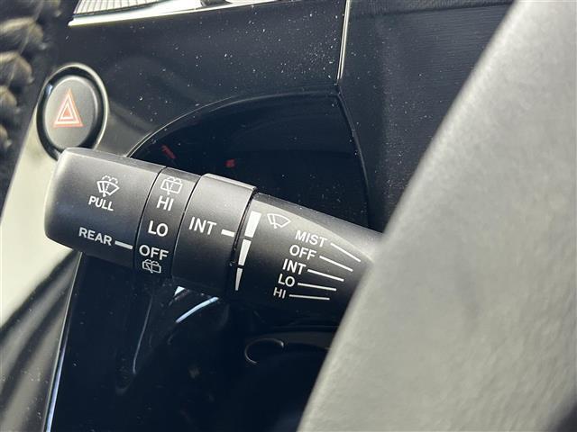 【運転席操作部】快適なドライブを楽しむための機能が装備されています！運転席から触れるので、使いやすいです！除菌プランいれていただくと、さらに清潔で安心していただけます！
