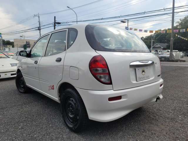 屋根の下でお車を見て頂く事も出来ますので、雨の日は事前にご連絡下さい！！