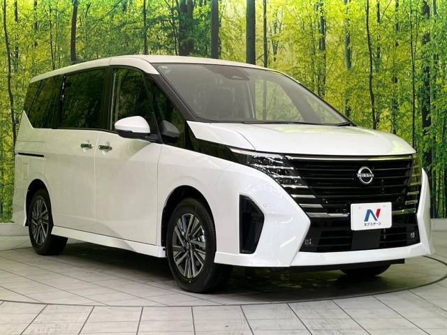 大好評のボディコーティング「弾スプラッシュコート」もご納車までに施工可能。通常のガラスコートと異なる、耐久年数6年の無機質ガラスコーティングが、ボディをキレイな状態に保ってくれます。