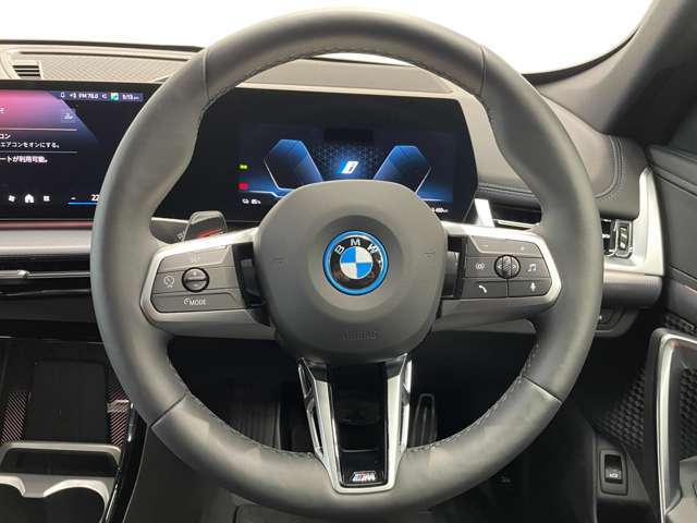 BMWのかっこいいステアリングでドライブを素敵な時間に。。。☆