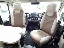 営業時間　9：00から18：00　　毎週火曜・定休日（祝祭日の場合は営業）。　☆是非ご来店下さい☆