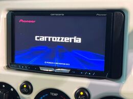 【ナビゲーション】目的地までしっかり案内してくれる使いやすいナビ。Bluetooth接続すればお持ちのスマホやMP3プレイヤーの音楽を再生可能！毎日の運転がさらに楽しくなります！！