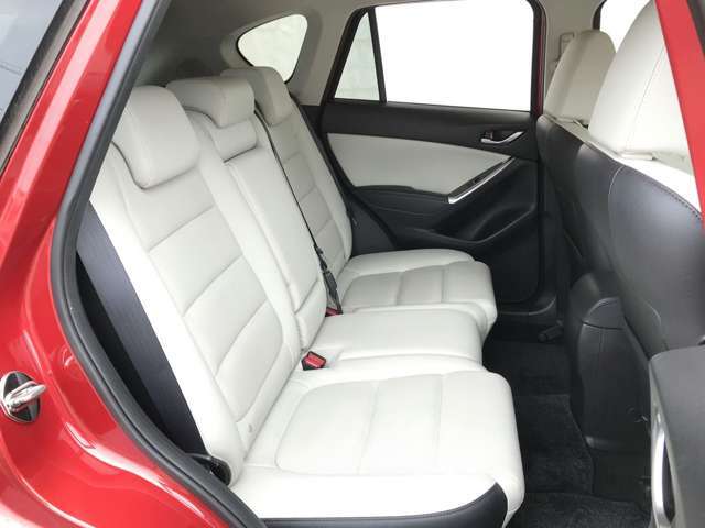 【車内ルームクリーニング済】展示前に内装・外装をプロがしっかりとクリーニングしております。