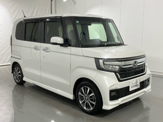 多彩な機能満載でスポーティー♪人気のN-BOXカスタムです。