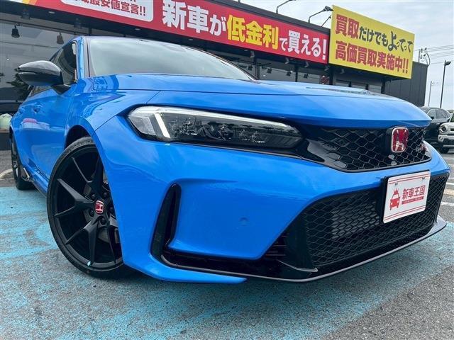 お車のご購入が初めての方も安心☆当店のスタッフは、わかりやすく、丁寧な説明を心がけておりますのでお客様のお車購入のサポートをさせて頂きます！！